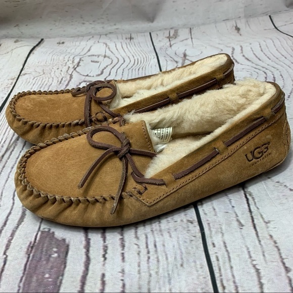 Ugg® Dakota Water Resistant Suede Slippers - Picture 2 of 9